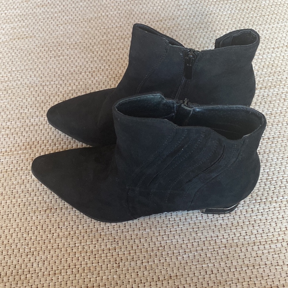 Cloudwalkers by Avenue Size 8 Wide Black Booties - Picture 16 of 17